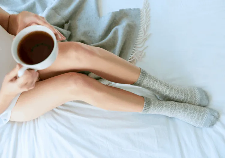 Cảm thấy lạnh tay chân là dấu hiệu thiếu máu