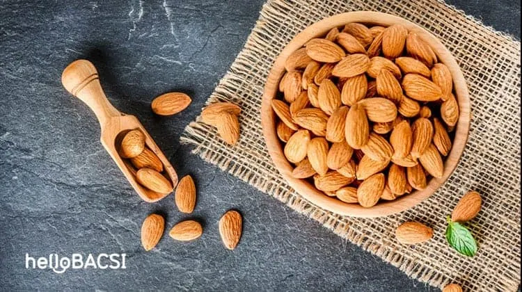 mặt nạ hạnh nhân và dưa leo cho da khô