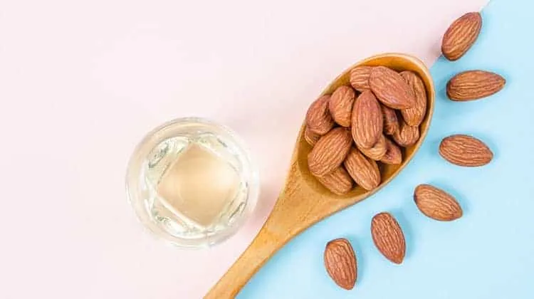 Mặt nạ khoai tây với hạnh nhân