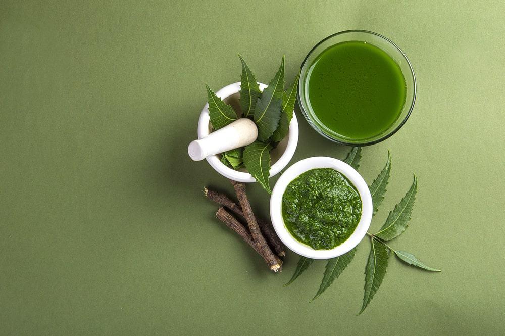 mặt nạ mướp đắng và lá sầu đâu trị mụn