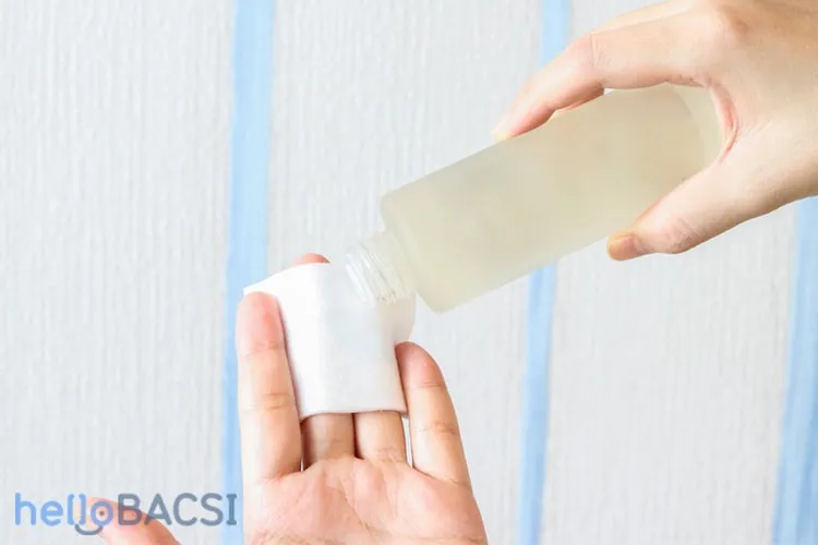 thoa toner sau xông mặt