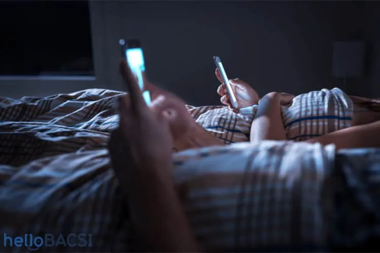 thói quen gây thâm mắt