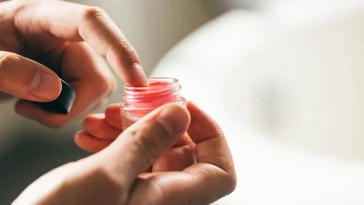 cách dùng nước hoa khô