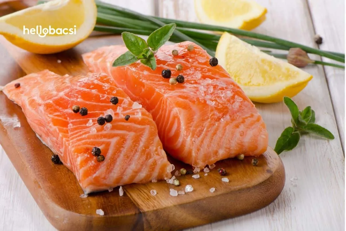 Cá hồi là một trong những thực phầm giàu đạm