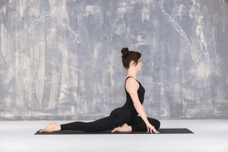 Tư thế chim bồ câu trong yoga