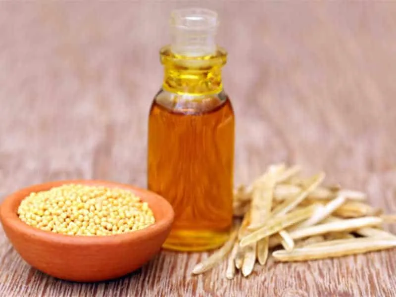 dầu mù tạc giảm đau lưng