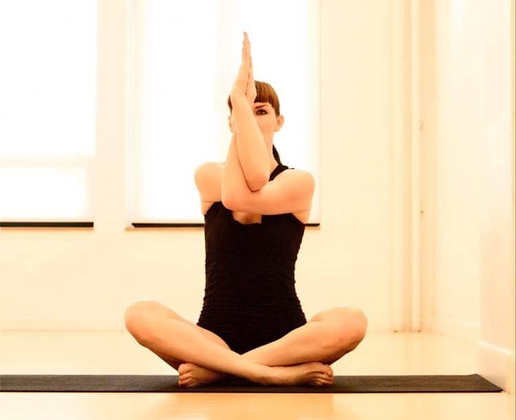 Tư thế đại bàng