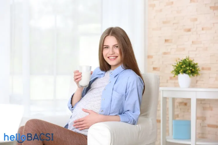 Bà bầu nên uống vitamin tổng hợp vào lúc nào