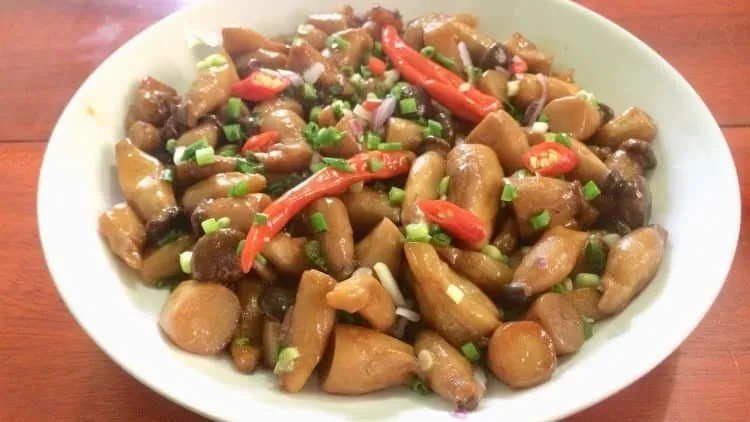 Nấm đùi gà kho gừng