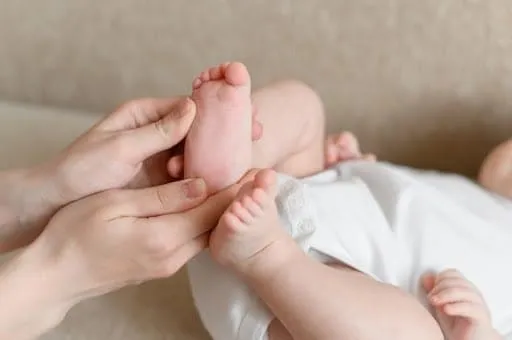 bàn chân bẹt ở trẻ em