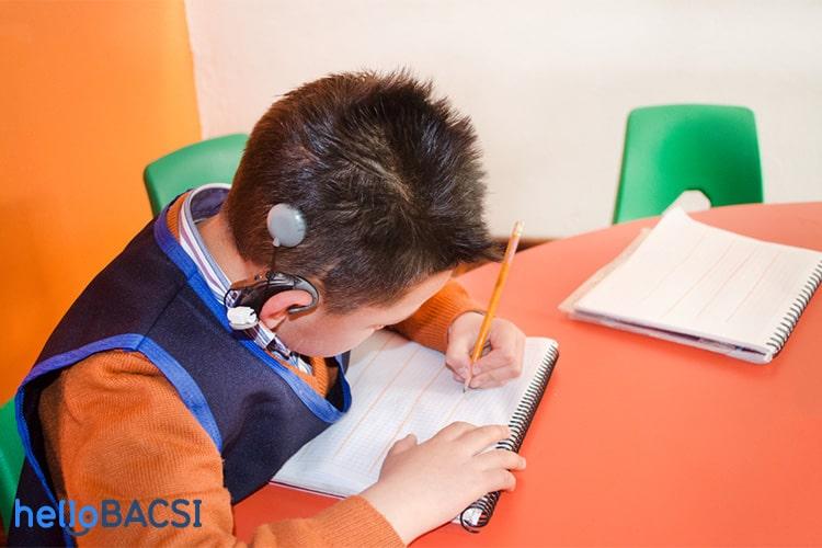 Cấy ốc tai điện tử