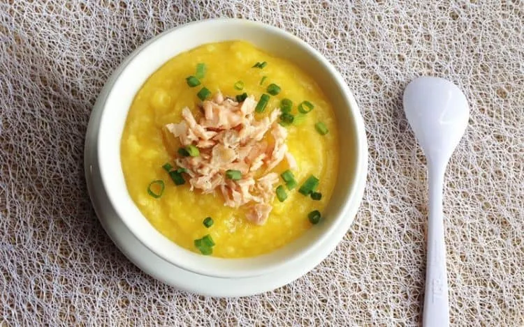 Cách nấu cháo cua biển với cà rốt cho bé