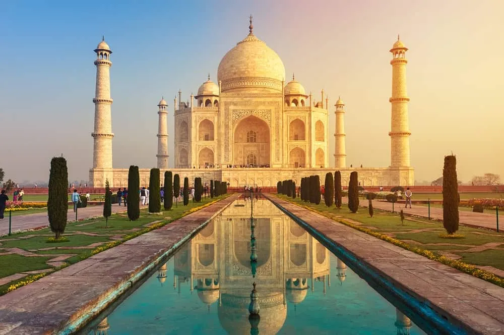 Kỳ quan thế giới mới: Đền thờ Taj Mahal