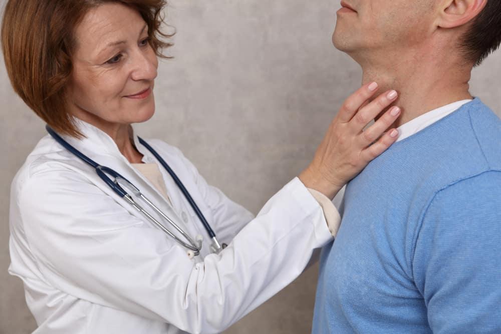 dấu hiệu nghi ngờ u tuyến yên là gì