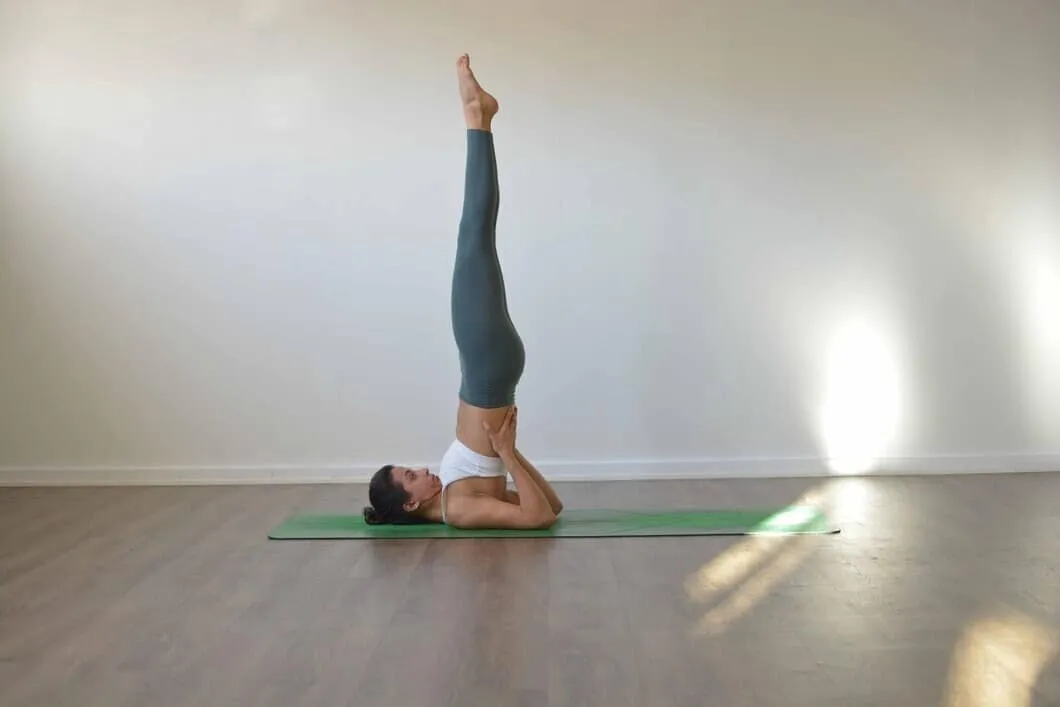 Cách tăng chiều cao nhanh nhờ tư thế Sarvangasana