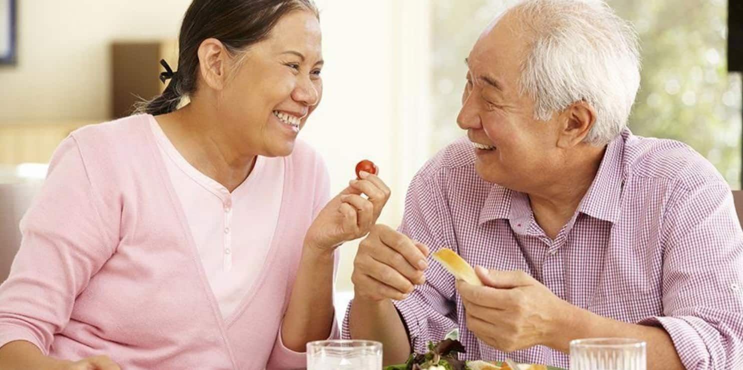 Trồng răng thành công - Ăn nhai chắc chắn