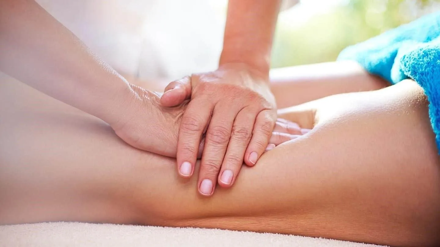 mát xa cho người bị viêm khớp chữa thoái hóa khớp gối tại nhà hiệu quả