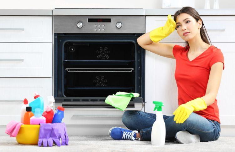 nước tẩy rửa nhà bếp là nước làm sạch lò nướng