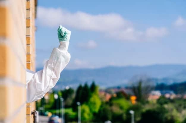 tia cực tím trong ánh nắng có thể tiêu diệt một số virus và vi khuẩn