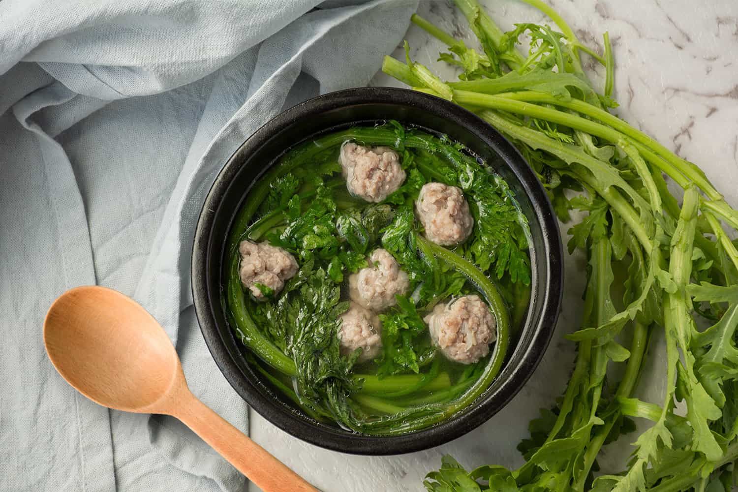 canh rau tần ô cá thác lác