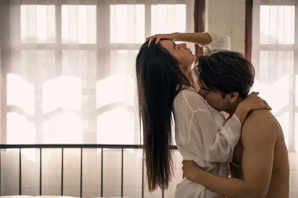 Nghệ thuật phòng the: Khơi gợi cảm hứng tình dục