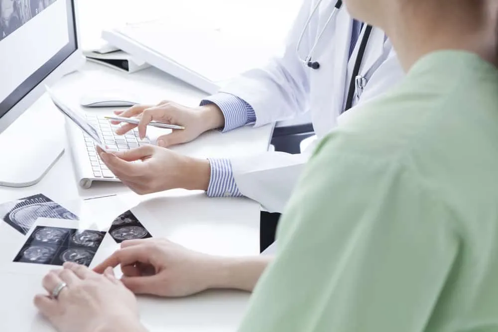 chăm sóc bệnh nhân sau mổ u não