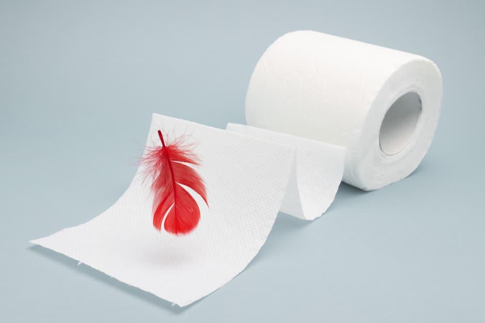 đi cầu ra máu có phải do viêm đường ruột