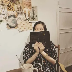 Tham vấn Hoàng Oanh Nguyễn