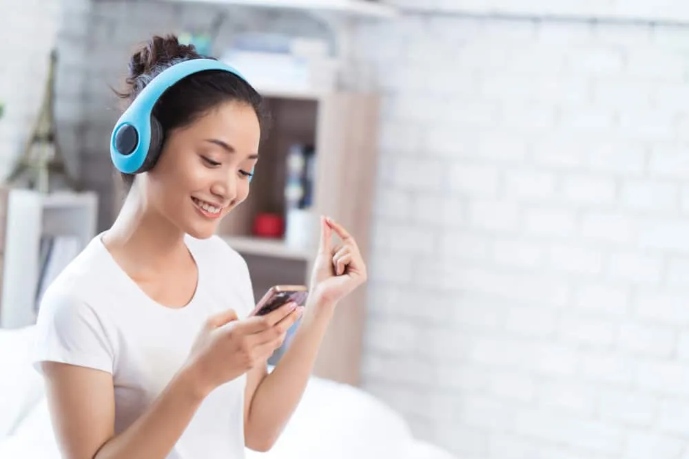 Nghe nhạc trước khi đi ngủ