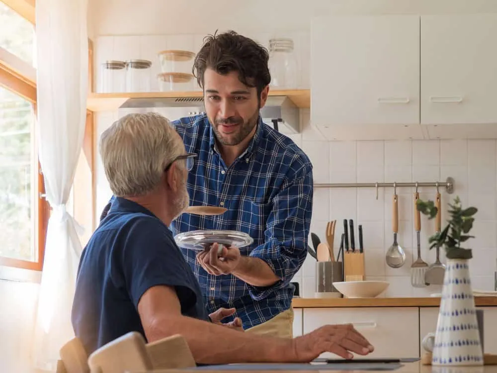 nguyên nhân suy dinh dưỡng ở người lớn tuổi