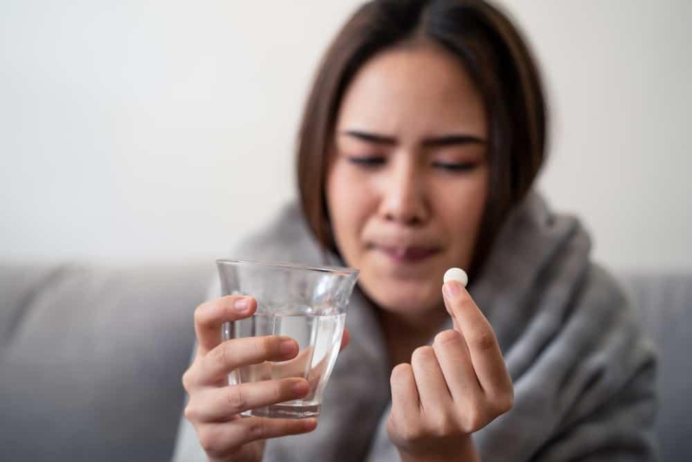 đau họng uống thuốc gì? 