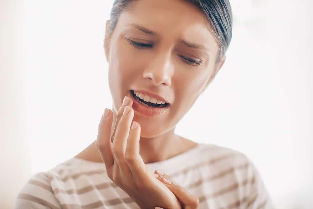 Môi bị sưng do sốc phản vệ