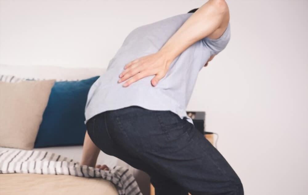 triệu chứng thận ứ nước ở người lớn