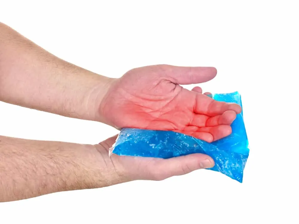 cách chữa ngón tay bị sưng ngay tại nhà