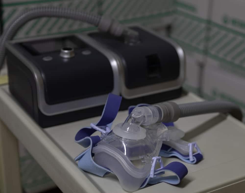 chuẩn bị gì trước khi tiến hành thở máy không xâm nhập