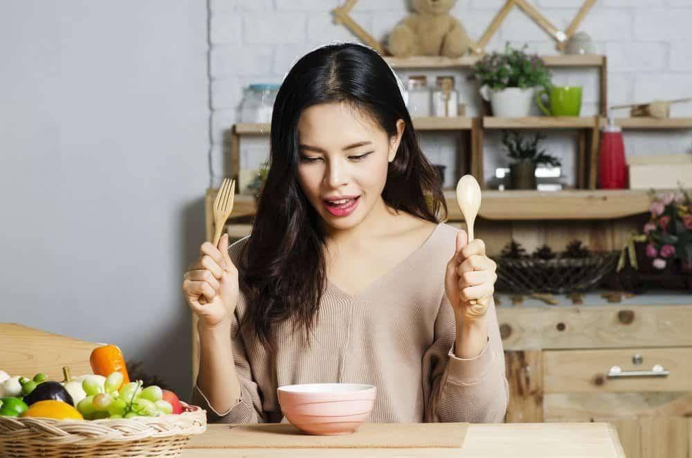 ợ hơi sau khi ăn