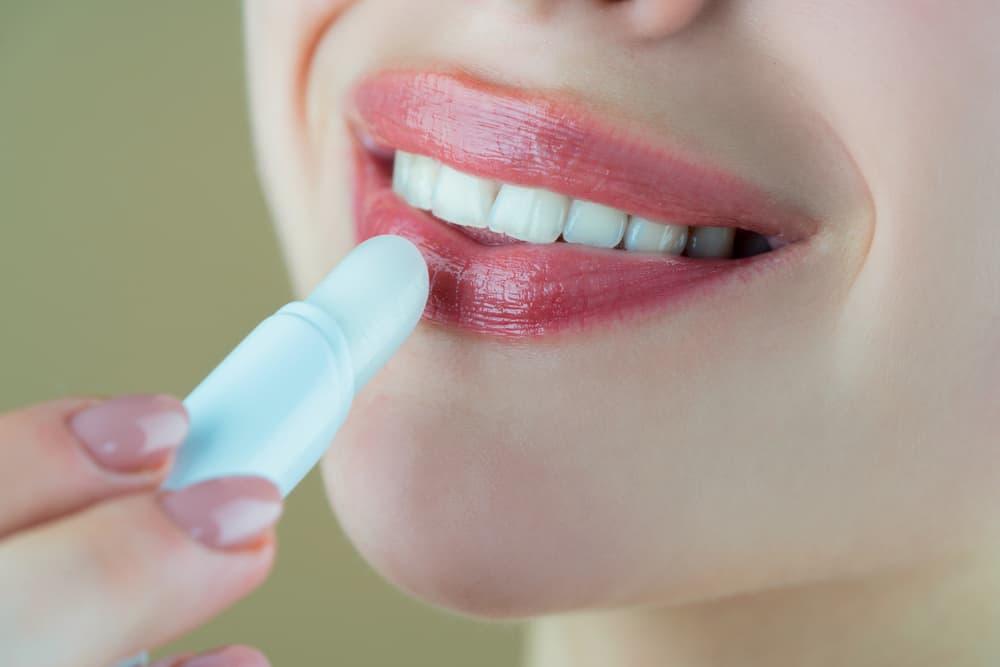 son dưỡng có màu 6