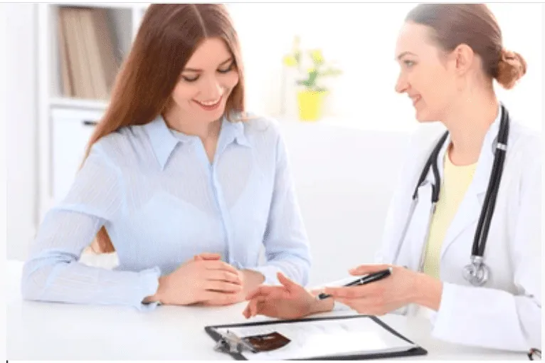 thuốc bôi trị mụn sinh dục cho nữ