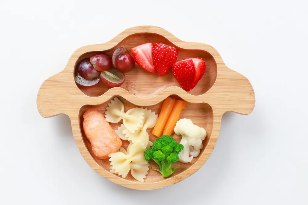 bé 1 tuổi ăn gì