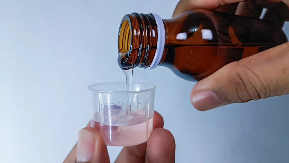 Thuốc hạ sốt cho trẻ sơ sinh và trẻ nhỏ dạng siro