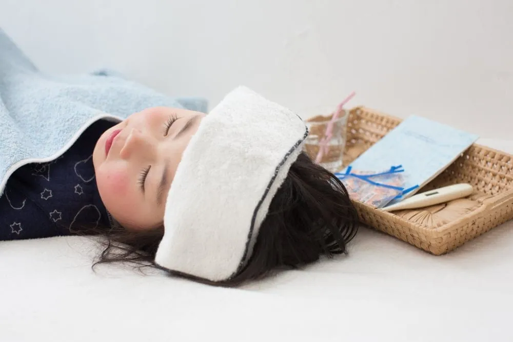 Những thắc mắc khi dùng thuốc hạ sốt cho trẻ sơ sinh