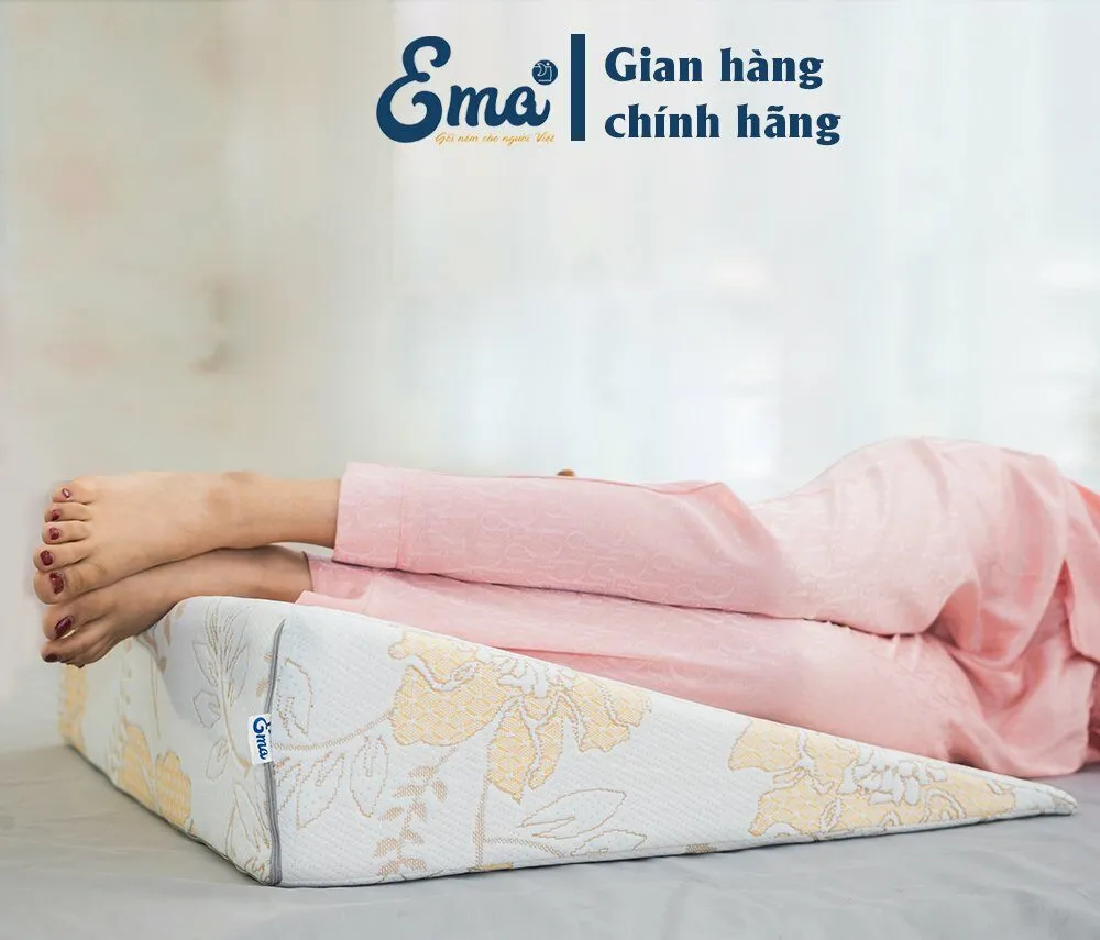 Gối gác chân cho người giãn tĩnh mạch Ema