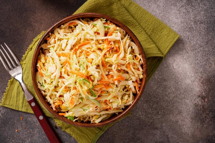 món ăn chống ngán ngày tết: salad bắp cải