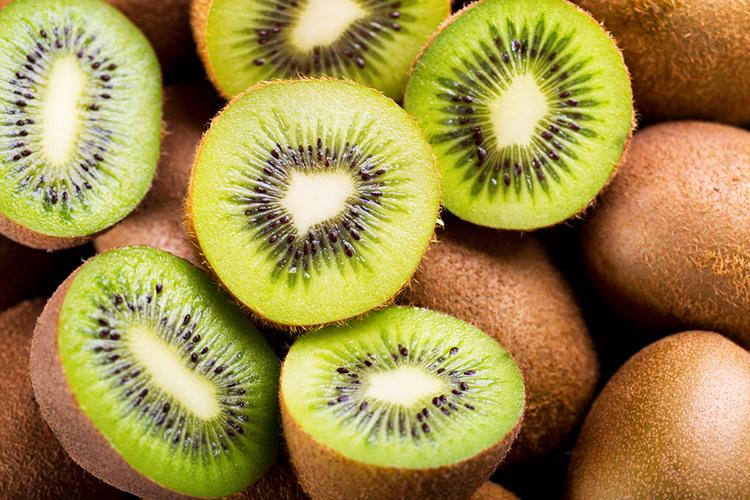 món ăn vặt ngày tết: tác dụng của kiwi
