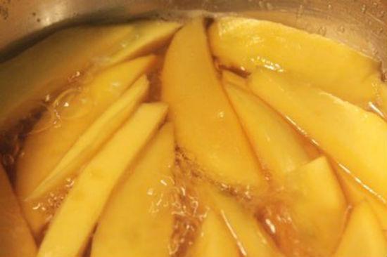 cách làm mứt xoài dẻo chần xoài