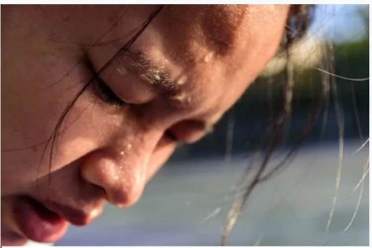 Nguyên nhân gây đổ mồ hôi đầu