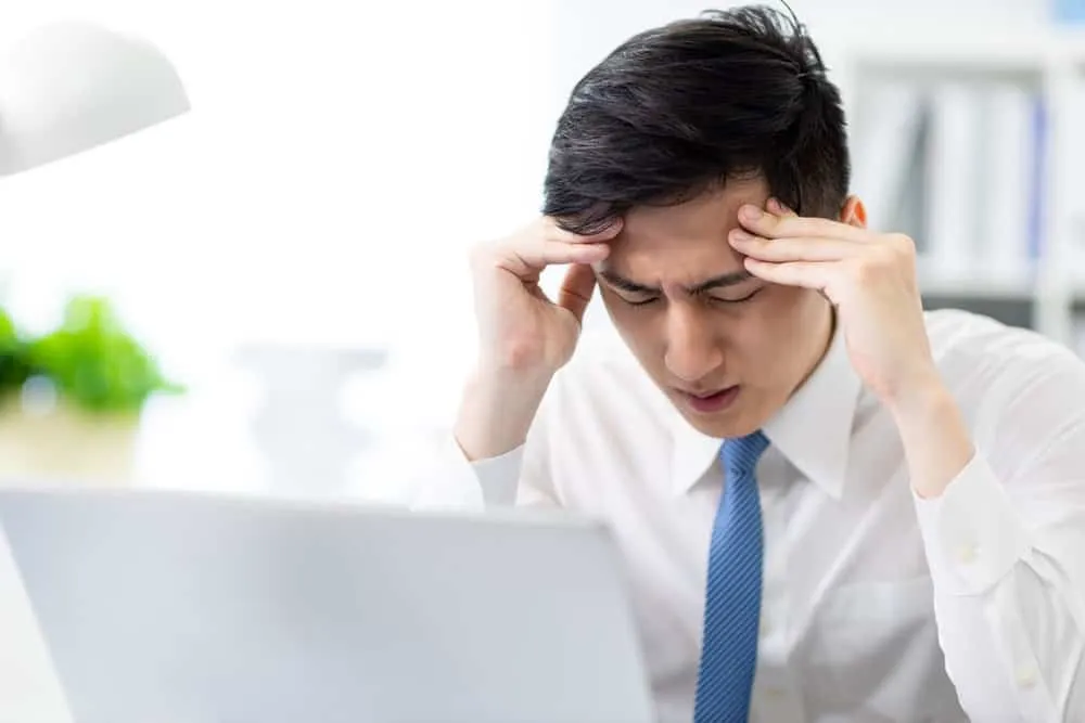 đau đầu do thiếu ngủ