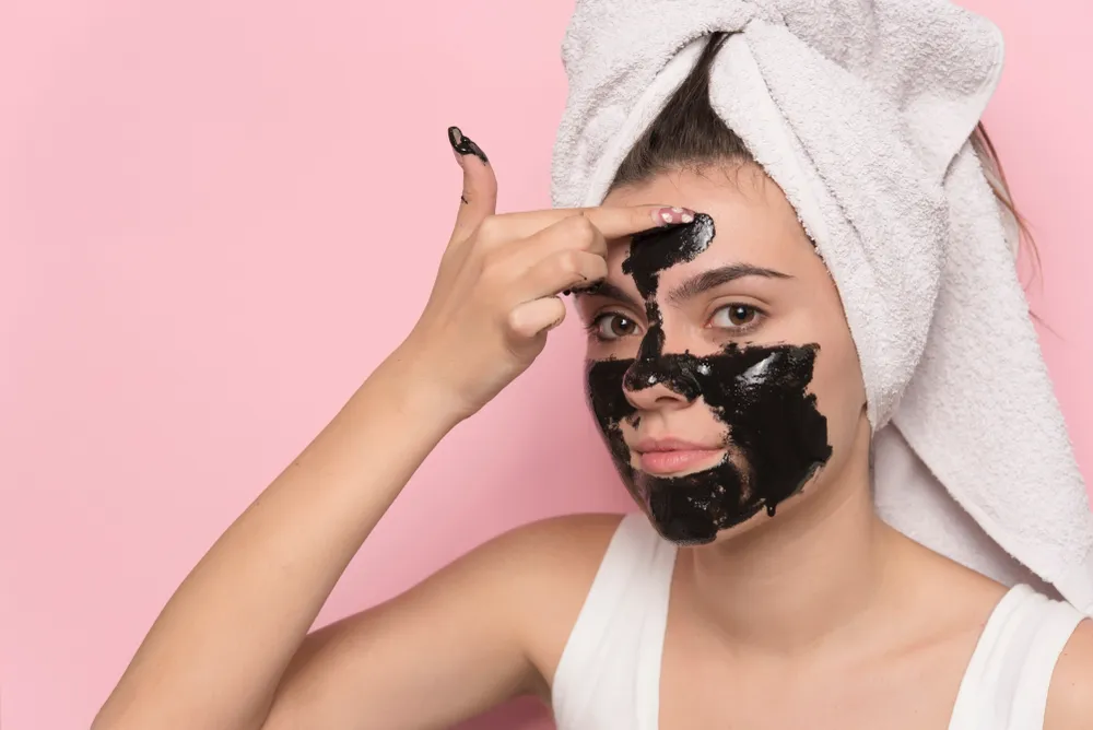 cách đắp mặt nạ than hoạt tính