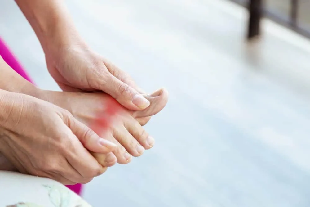 biến chứng suy thận mạn bệnh gout