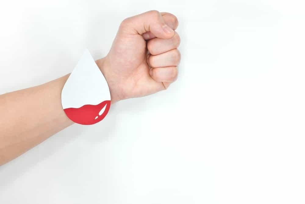 biến chứng suy thận mạn thiếu máu